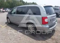 2016 Chrysler TOWN & COUNTRY фото