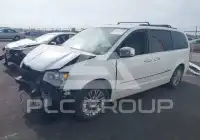 2016 Chrysler TOWN & COUNTRY фото