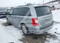 2016 Chrysler TOWN & COUNTRY фото