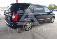 2016 Chrysler TOWN & COUNTRY photo