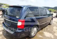 2016 Chrysler TOWN & COUNTRY фото