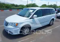 2016 Chrysler TOWN & COUNTRY photo