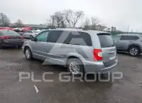 2016 Chrysler TOWN & COUNTRY фото