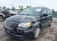 2016 Chrysler TOWN & COUNTRY фото