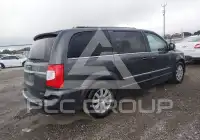 2016 Chrysler TOWN & COUNTRY фото