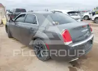 2016 Chrysler 300 photo