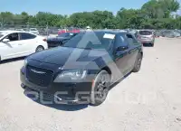 2016 Chrysler 300 фото