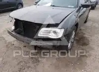 2016 Chrysler 300 photo