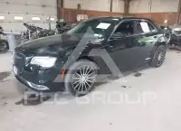 2016 Chrysler 300 фото