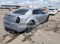 2016 Chrysler 300 фото