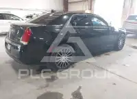 2016 Chrysler 300 фото