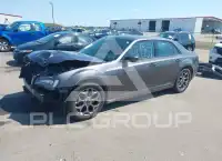 2016 Chrysler 300 photo