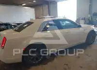 2016 Chrysler 300 photo