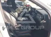2016 Mercedes Benz C 300 photo