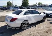 2016 Mercedes Benz C 300 фото