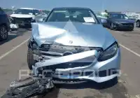 2016 Mercedes Benz C-Class photo