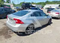2016 Volvo S60 фото
