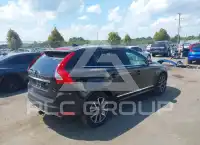 2016 Volvo XC60 photo