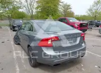 2016 Volvo S60 photo