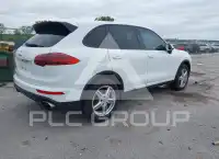2016 Porsche Cayenne photo