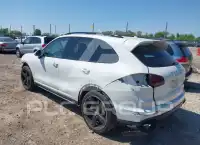 2016 Porsche Cayenne photo