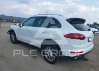 2016 Porsche Cayenne photo