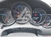 2016 Porsche Cayenne photo