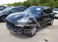 2016 Porsche Cayenne photo