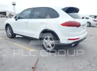 2016 Porsche Cayenne photo