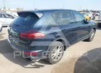 2016 Porsche Cayenne photo