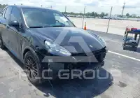 2016 Porsche Cayenne photo