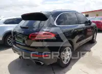 2016 Porsche Cayenne photo