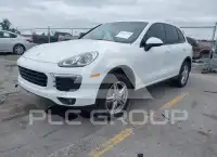 2016 Porsche Cayenne photo