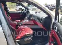 2016 Porsche Cayenne photo