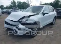 2016 Porsche Cayenne photo