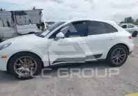 2016 Porsche MACAN photo