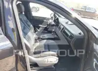 2016 Porsche MACAN photo