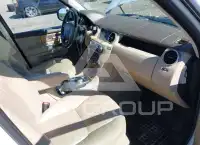 2016 Land Rover LR4 photo