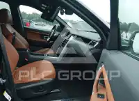 2016 Land Rover Discovery photo