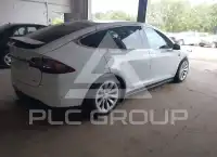 2016 Tesla Model X фото