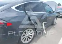 2016 Tesla Model X фото
