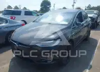 2016 Tesla Model X фото