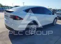 2016 Tesla Model X photo