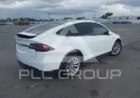 2016 Tesla Model X photo