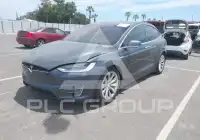 2016 Tesla Model X фото