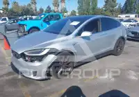 2016 Tesla Model X фото