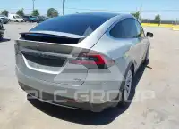 2016 Tesla Model X фото