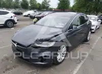 2016 Tesla Model X фото