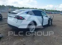 2016 Tesla Model X фото