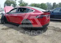 2016 Tesla Model X фото